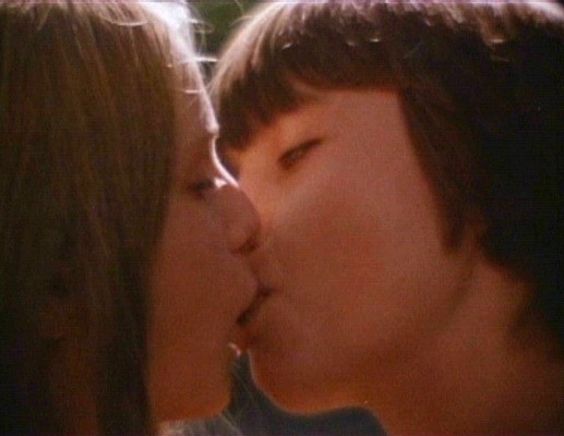 Ru Teen Kissing 63